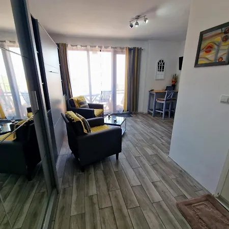 Апартамент Marina Cape Surprise Studio *